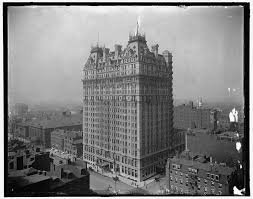 Le Bellevue-Stratford Hotel en 1976, façade imposante